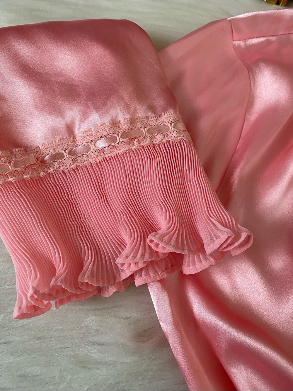 Cabernet Intimates Feminine Frills Robe - Picture 7 of 10